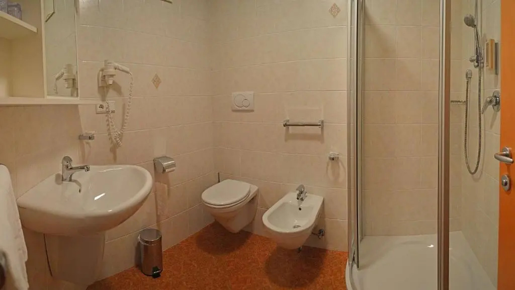 Superior Double room with balcony (full double bed)