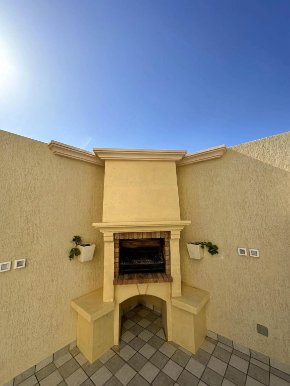 Luxury 3 Bedrooms Apartment Sea View