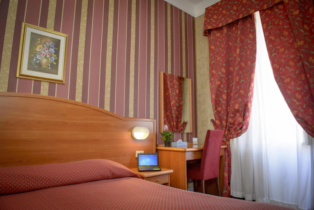Standard Double room (full double bed)
