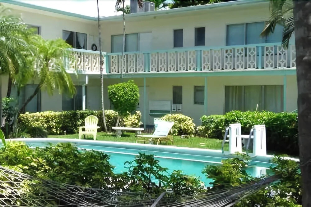 Villas of Aquamar #6 1 Bedroom 1 Bathroom Apts