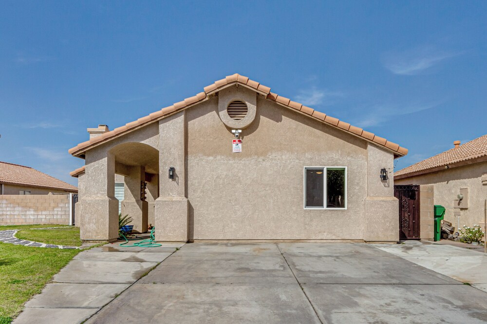 Near Coachella Music Festival: Cozy Indio Home!