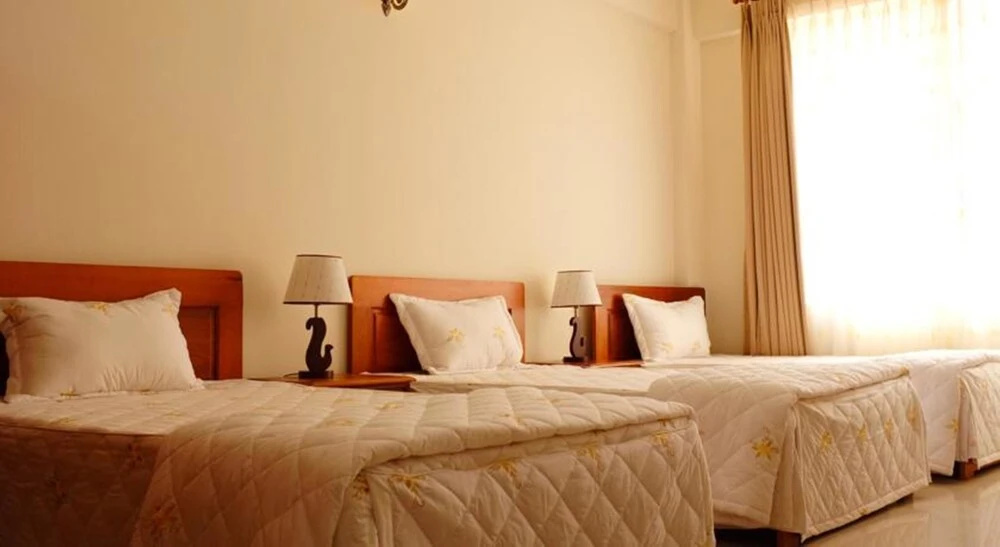 Tan Son Nhat Hotel - 66a Pho Quang