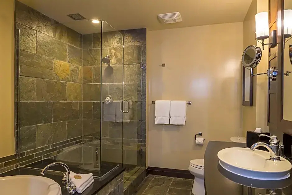 Nita Lake Lodge - Chambres