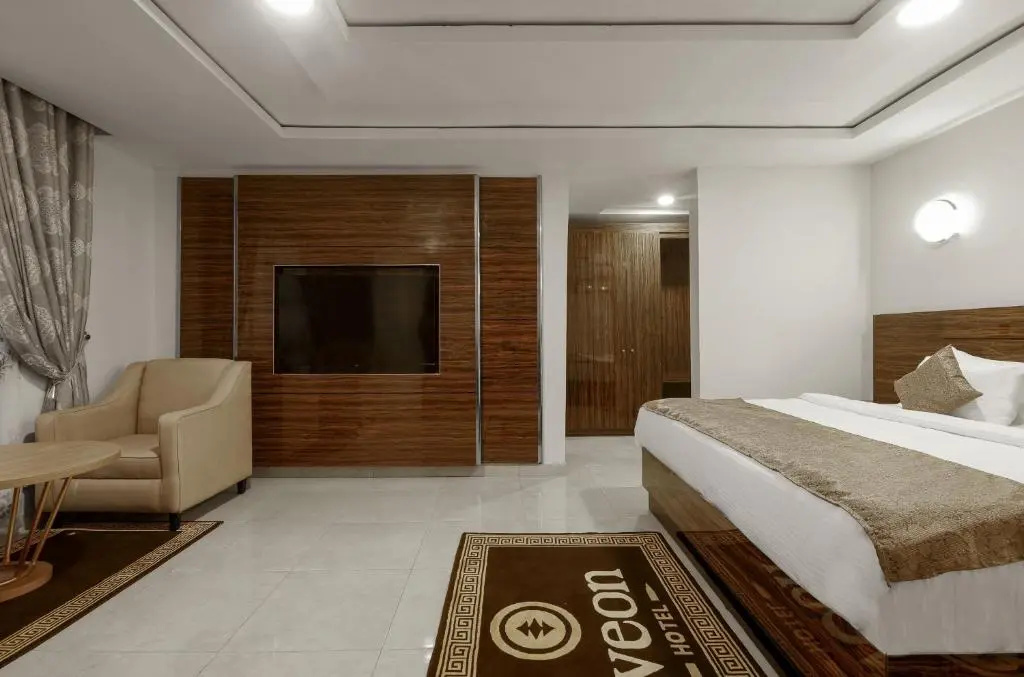 Standard Double room (full double bed)