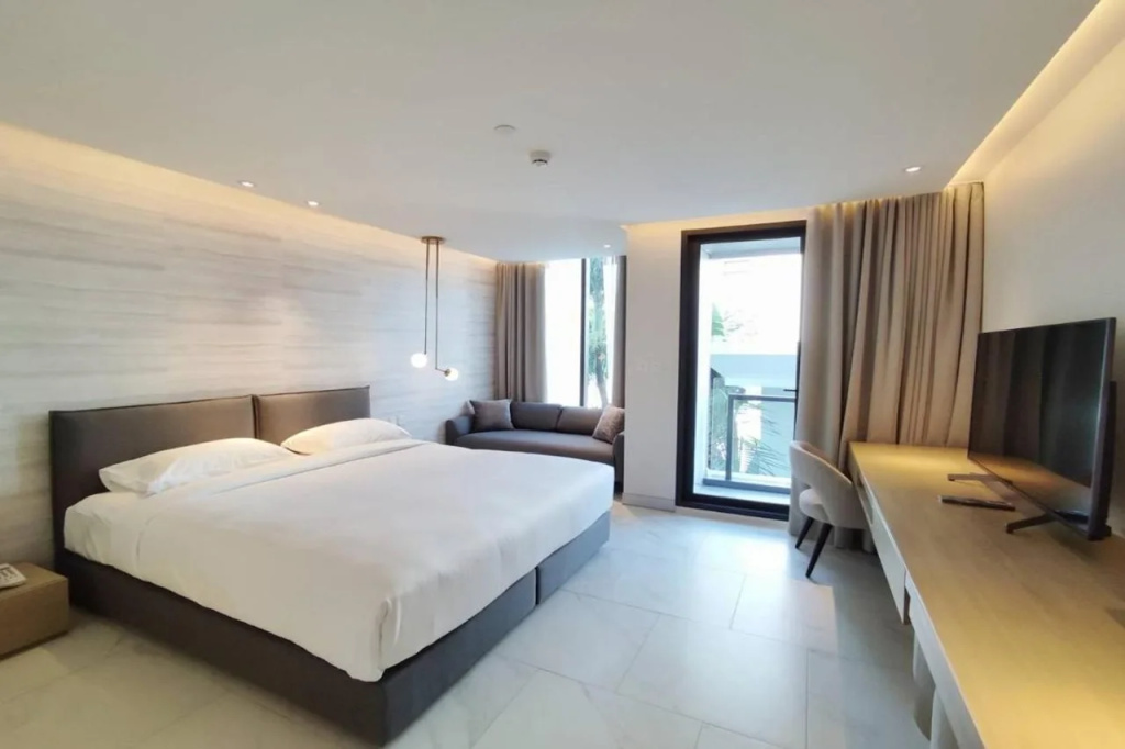 ashley hotel bkk — фото