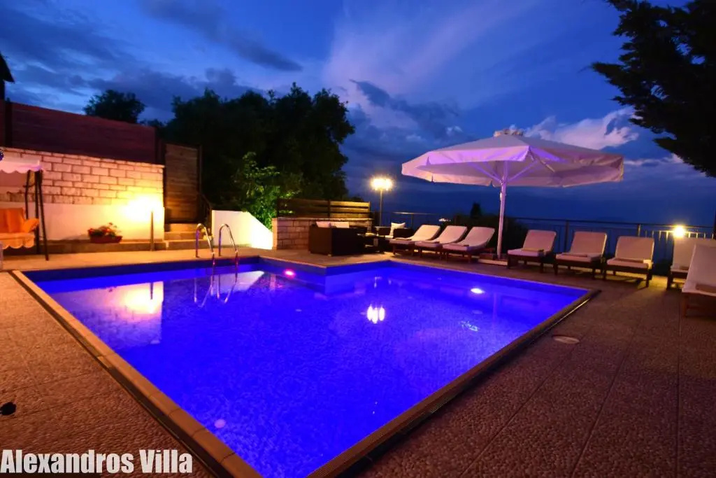Alexandros Villa