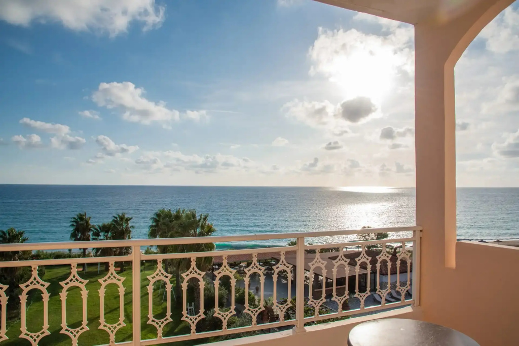 Standard room with sea view