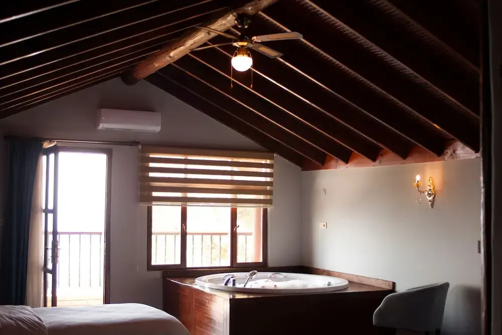 Comfort Double room with balcony and with sea view (full double bed)