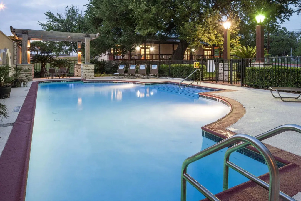 DoubleTree by Hilton Austin - University Area - Général