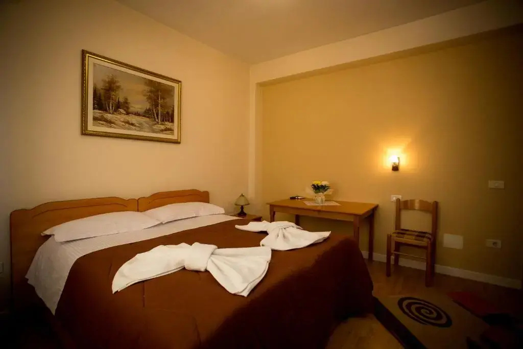 Standard Double room (full double bed)