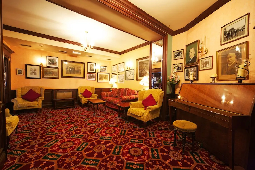 Woodenbridge Hotel and Lodge - Général