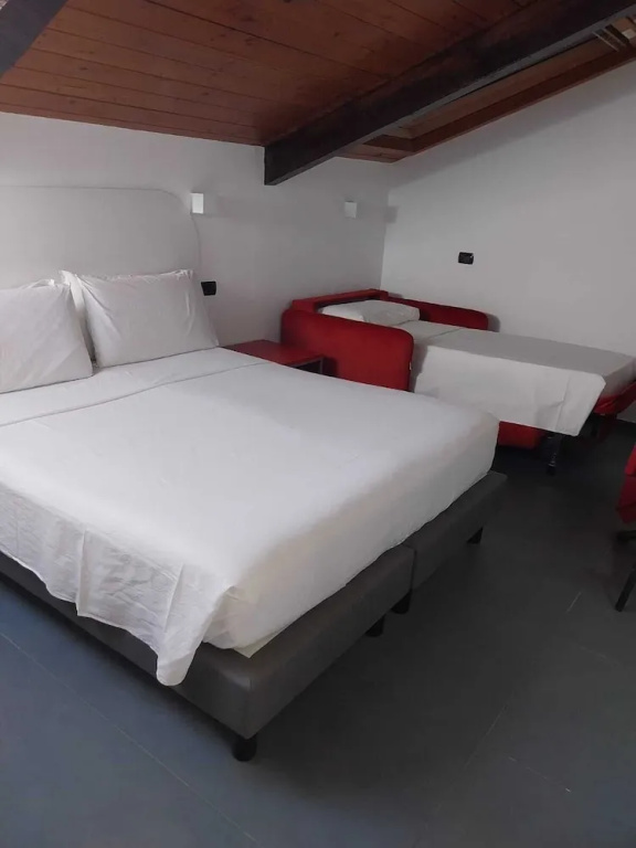 Comfort Double room (full double bed)