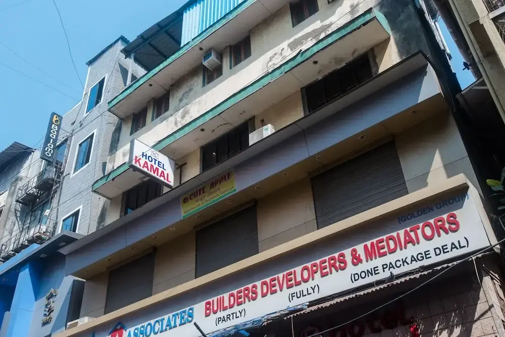 OYO 19590 Hotel Kamal