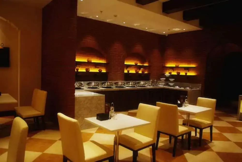 Food & Beverage