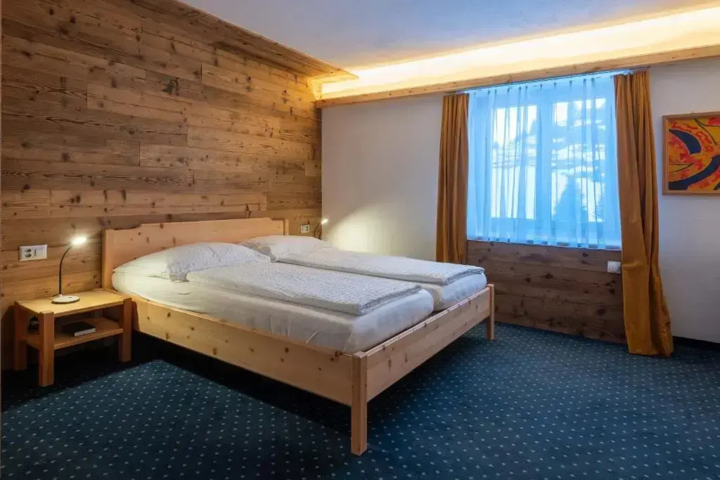 Economy room