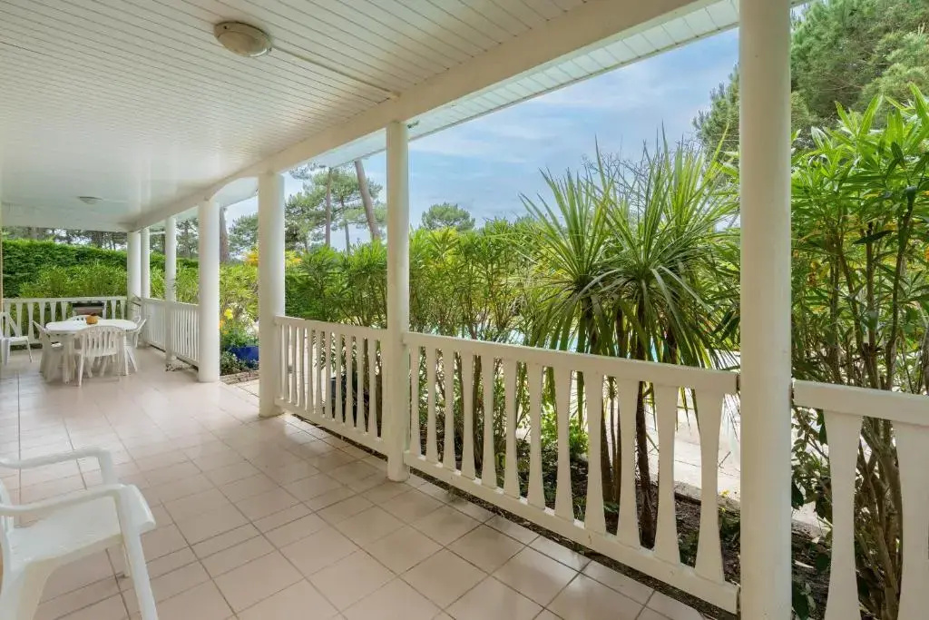 Villa piscine pour 6 a Lacanau au coeur de la foret