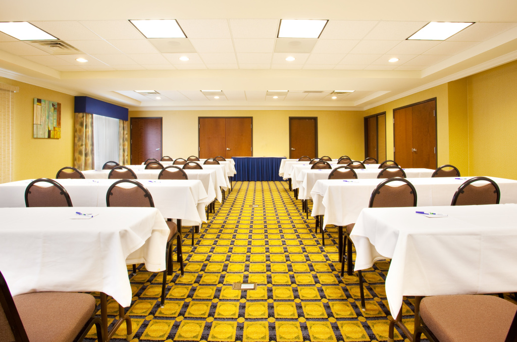 Holiday Inn Express Hotel & Suites Chicago South Lansing by IHG - Général