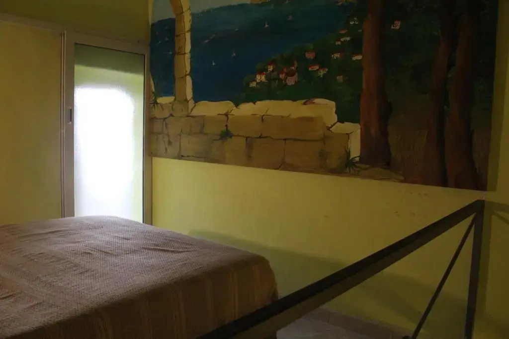 Double room (full double bed)