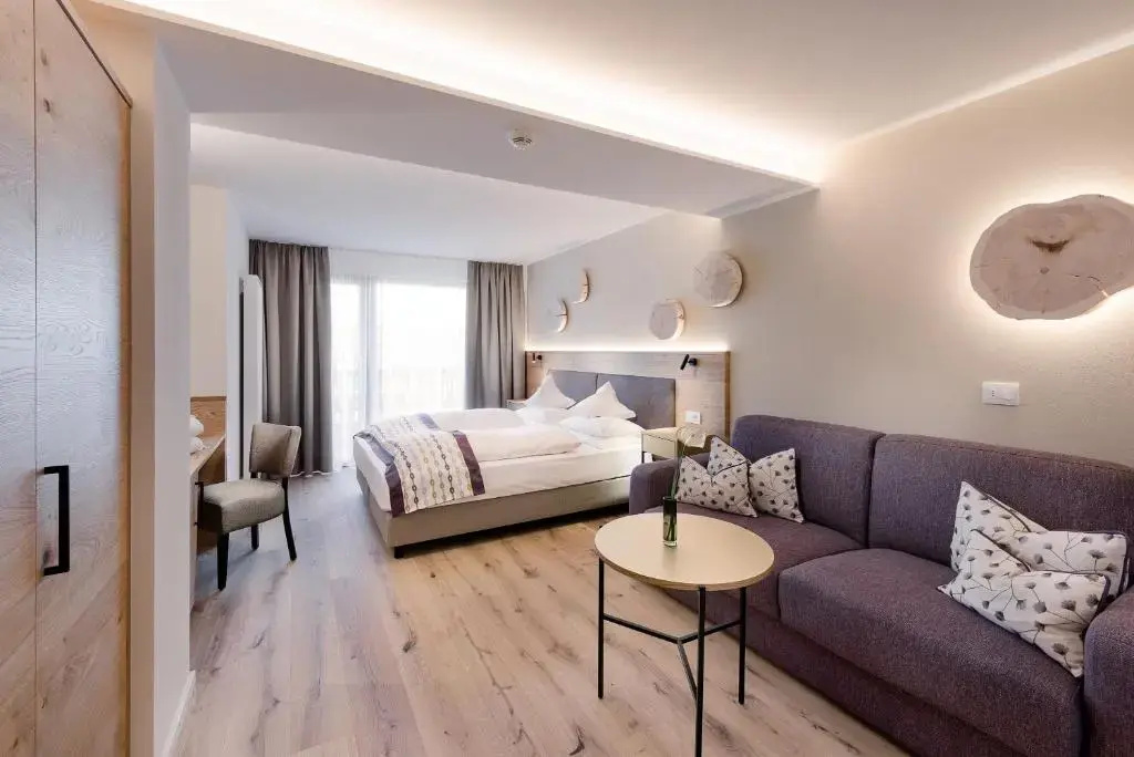 Superior Double room (full double bed)