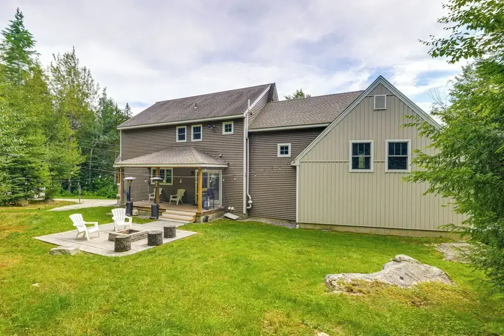2 Mi to Golfing & Hiking: Spacious Wilmington Home