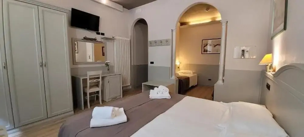 Deluxe Quadruple room