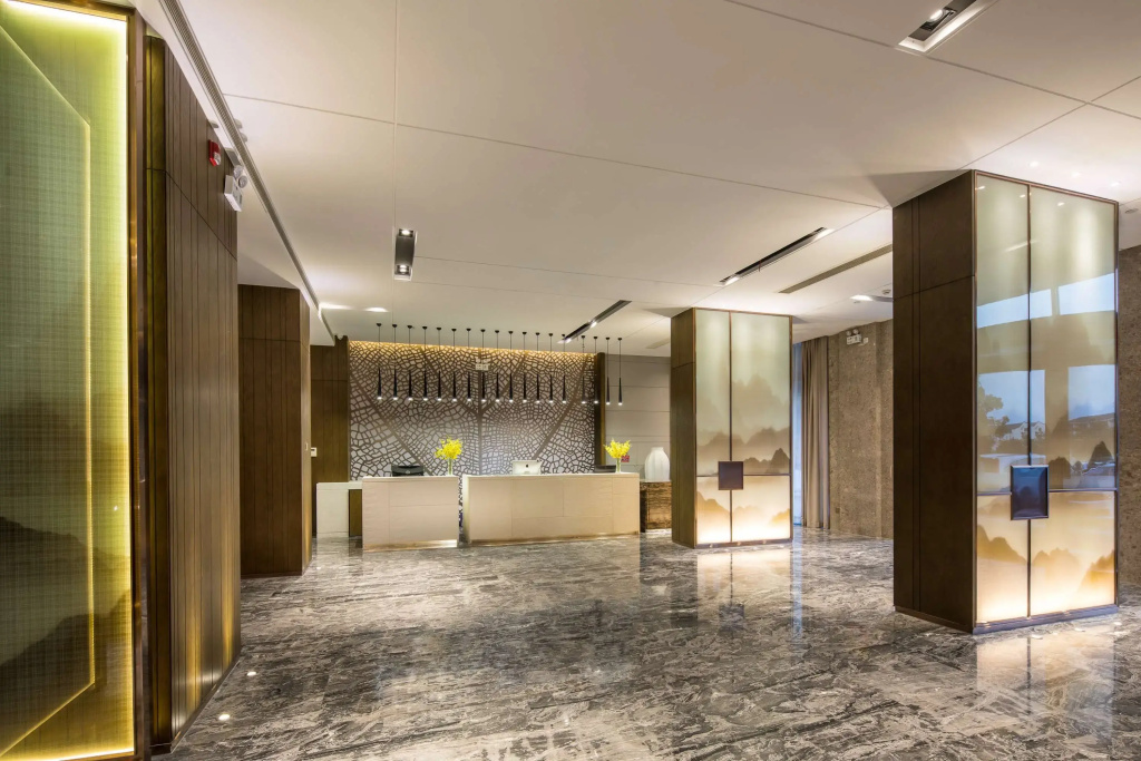 Lobby & Reception