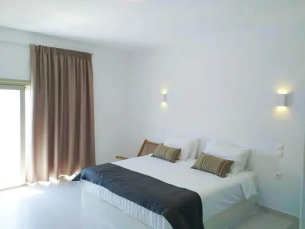 Executive Double Suite with sea view (full double bed)
