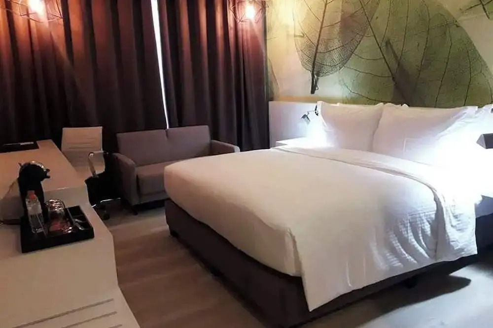 Номер Standard в Maxx Hotel Makati