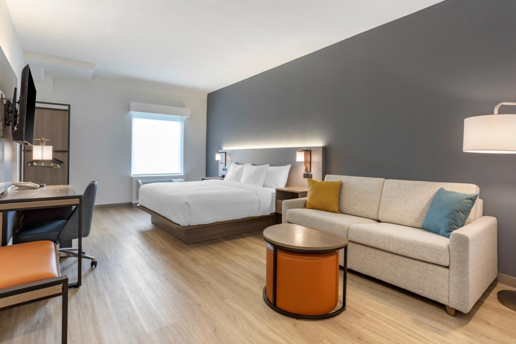 Отель Four Points by Sheraton Newark Airport в Ньюарке