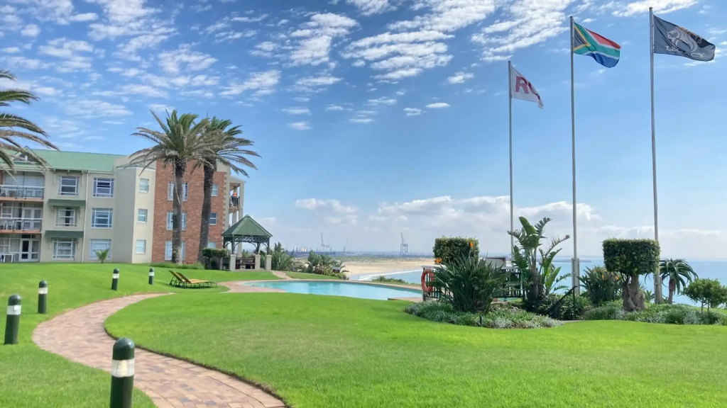 Beachfront resort @51 Brookes Hill Suites