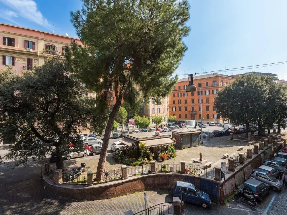 RSH Vatican Large Bright Apartment