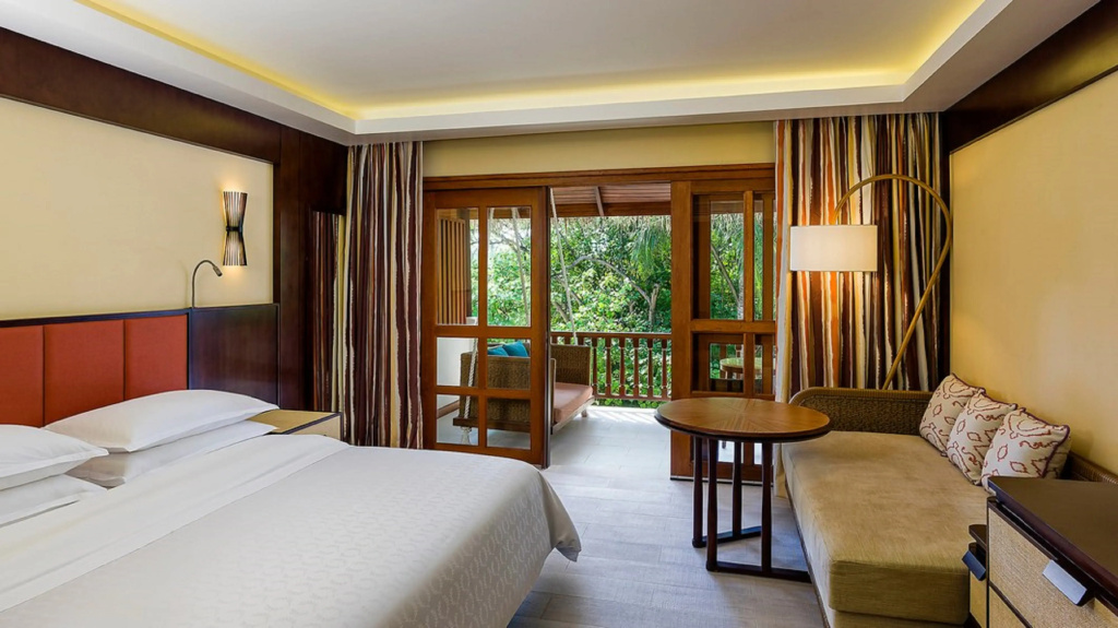 Sheraton Maldives Full Moon Resort & Spa