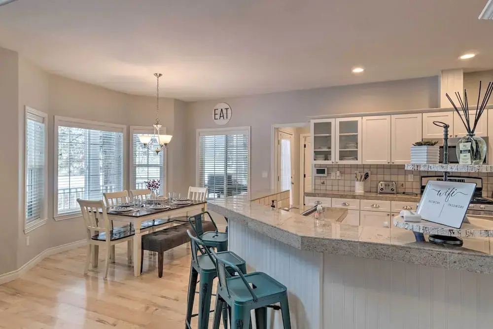 Klamath Falls Home w/ Resort Amenities! - фото 21