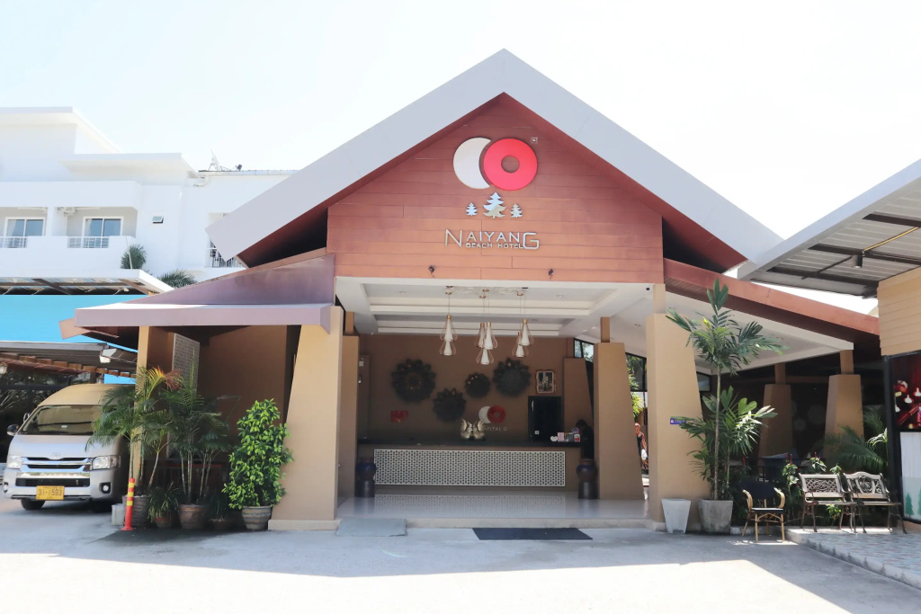 Nai Yang Beach Hotel — фото