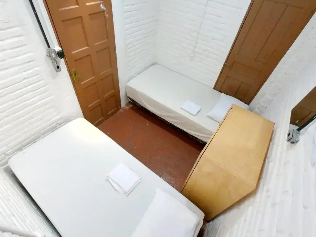 Bed in Dorm (male dorm)