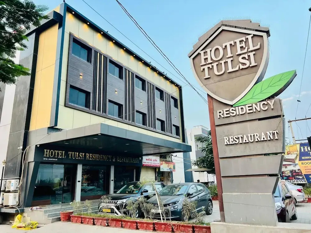 Hotel Tulsi Residency — фото
