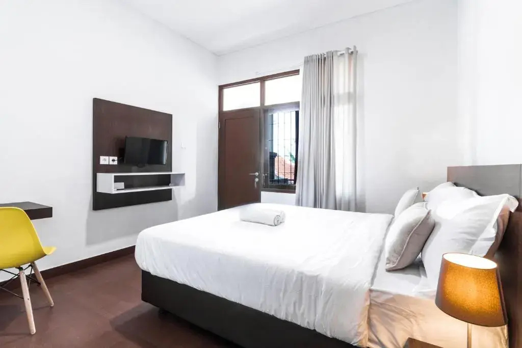 Standard Double room (full double bed)