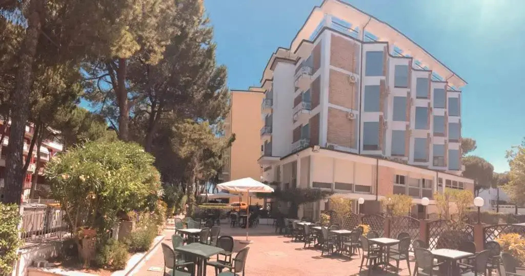 Hotel photo 10