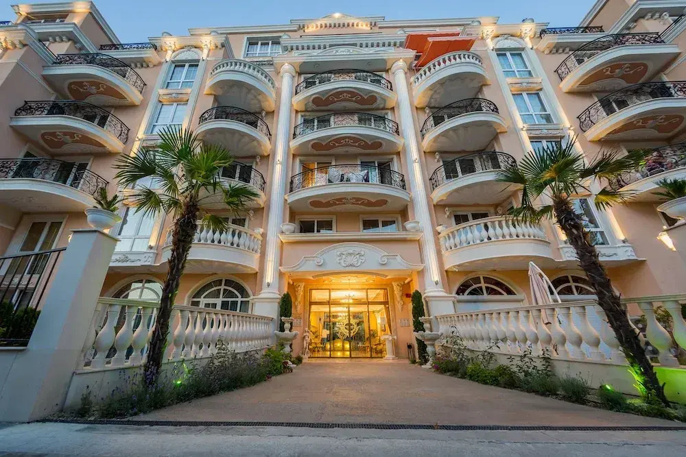 Venera Palace