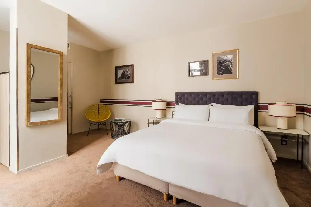Standard Double room with balcony (full double bed)