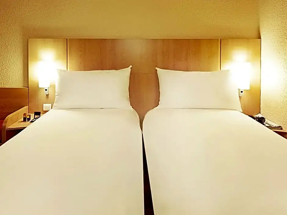 ibis Swansea - Chambres