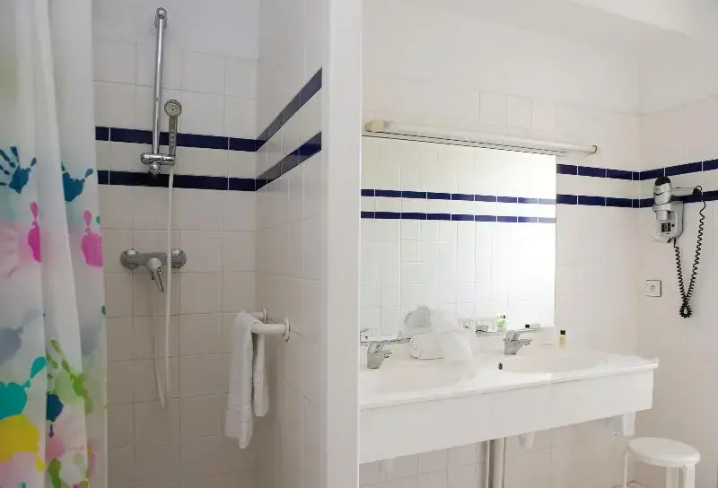 Standard Single room with balcony