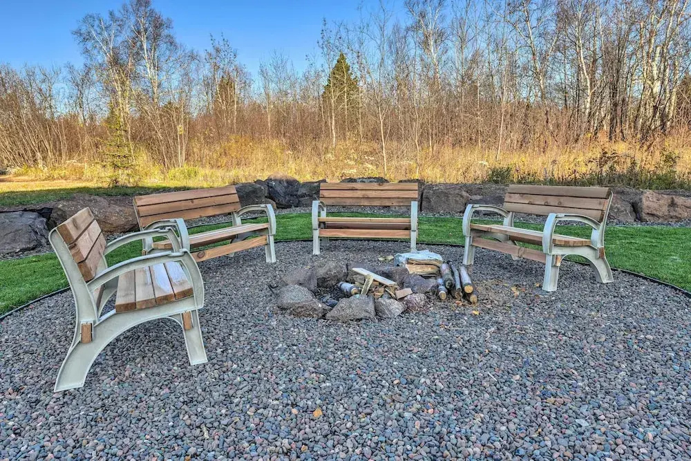 North Shore Cabin w/ Fire Pit By Gooseberry Falls!