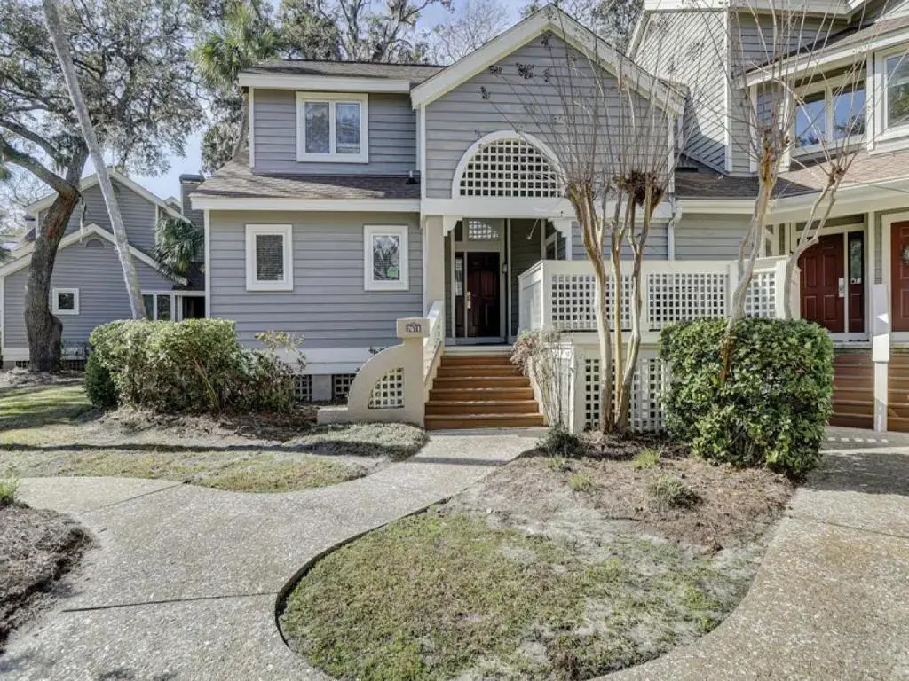 7611 Huntington Villas