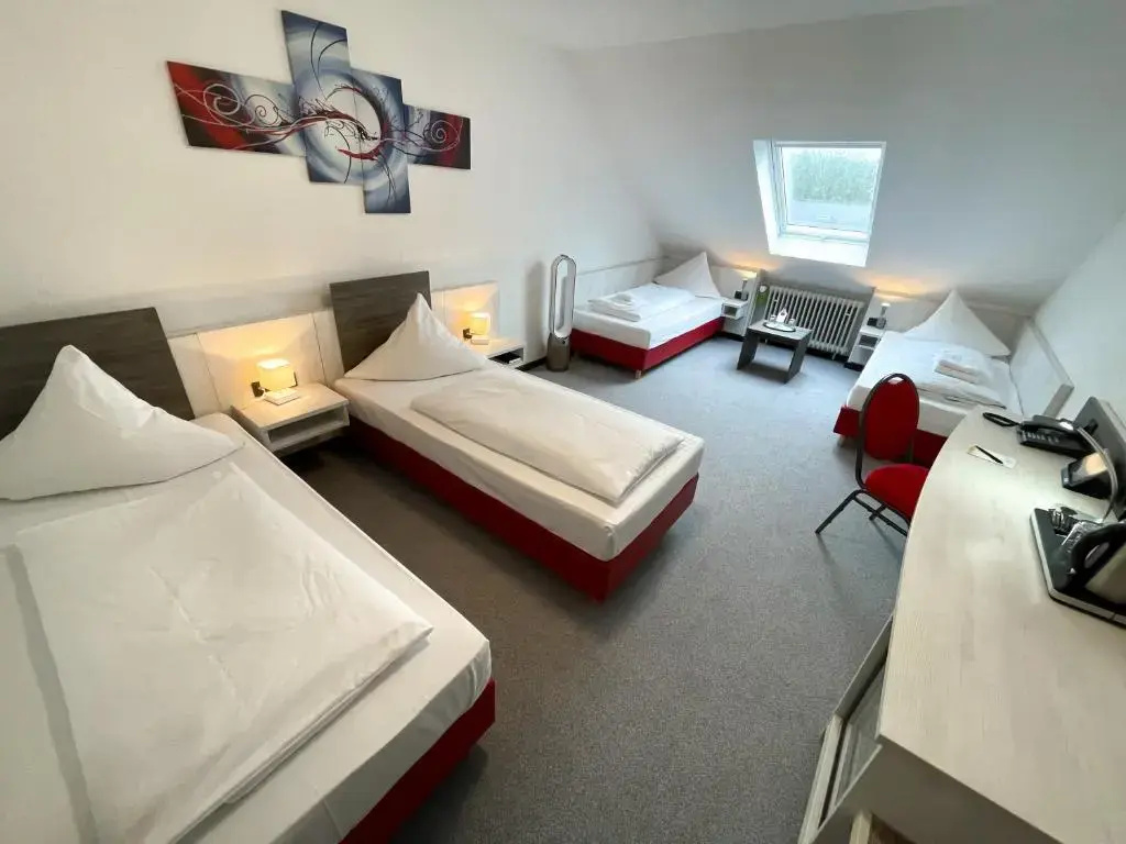 Standard Quadruple room