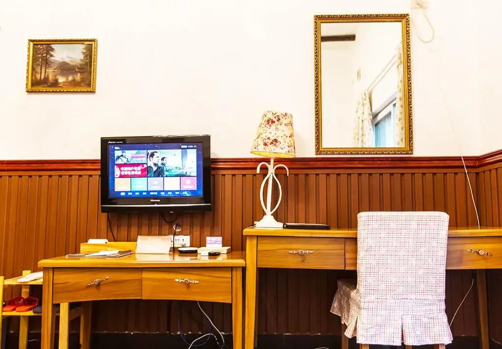 Standard Double room with garden view (full double bed)