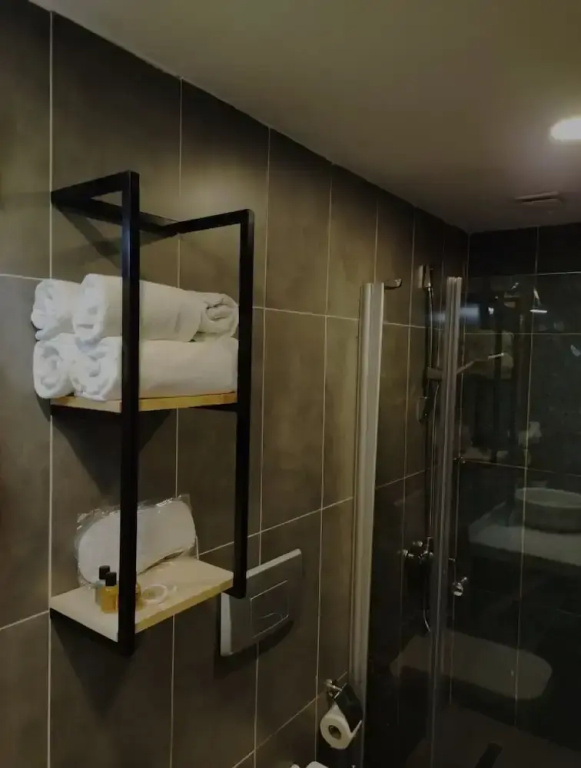 1 Bedroom Deluxe Double room (full double bed)