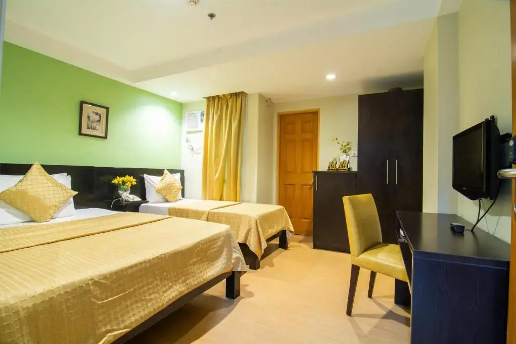Standard Double Family room (full double bed)