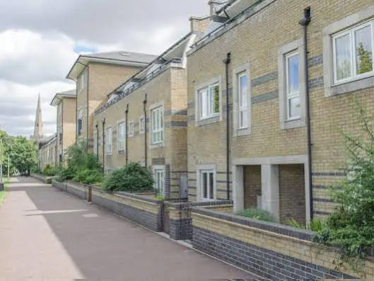 Camstay Townhouse