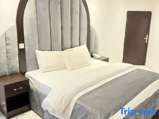 Superior Double room (full double bed)